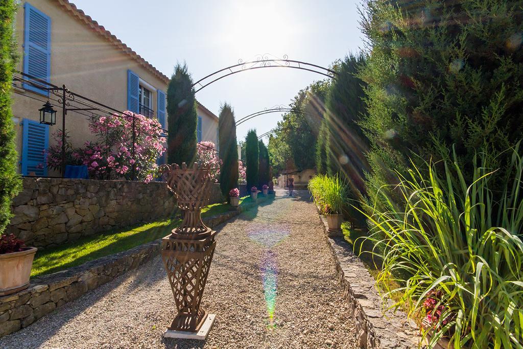 Hotel La Bastide De Valbonne Zewnętrze zdjęcie